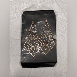 NWOT Gold Geometric Earrings
